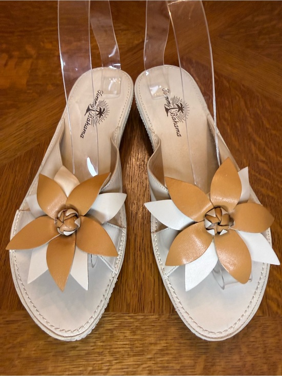 Tommy Bahama Shoes - Tommy Bahama Sakura Two-Tone Tan & White Floral Leather Wedge Sandals